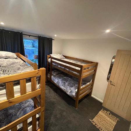 House Sleeps 8. 2Bedrooms & Sofa Beds In Sitting Room Bath Zewnętrze zdjęcie